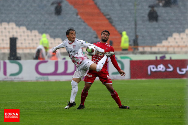 دیدار تیم های پرسپولیس تهران - تراکتورسازی تبریز