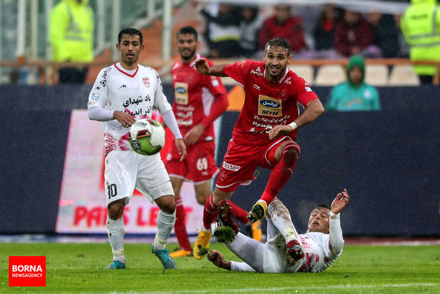 دیدار تیم های پرسپولیس تهران - تراکتورسازی تبریز