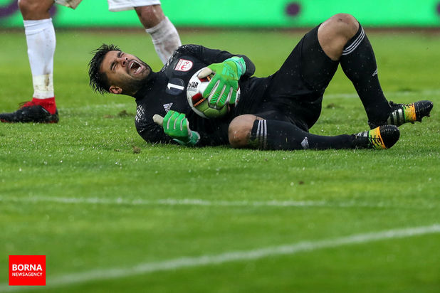 دیدار تیم های پرسپولیس تهران - تراکتورسازی تبریز