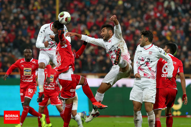 دیدار تیم های پرسپولیس تهران - تراکتورسازی تبریز