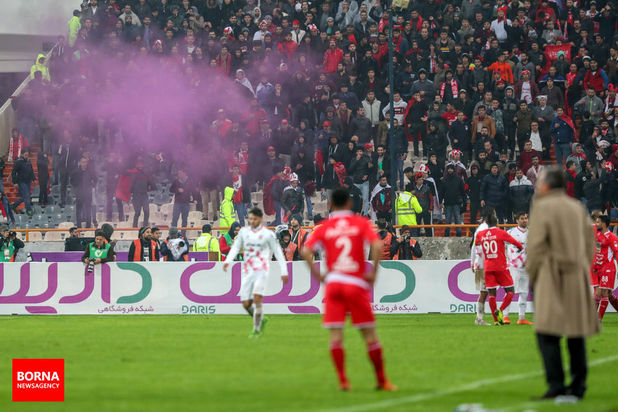 دیدار تیم های پرسپولیس تهران - تراکتورسازی تبریز