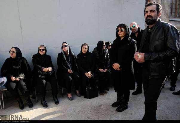 تشییع پیکر پیام صابری