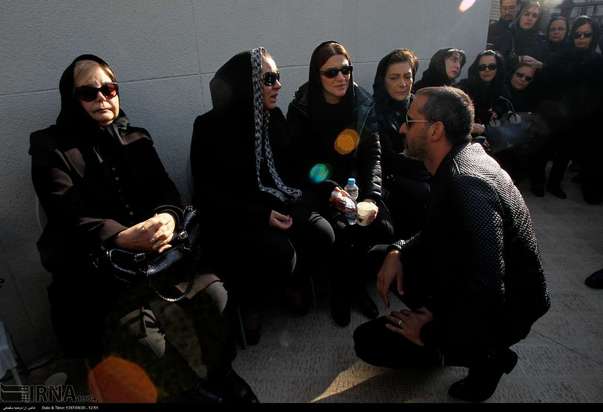 تشییع پیکر پیام صابری