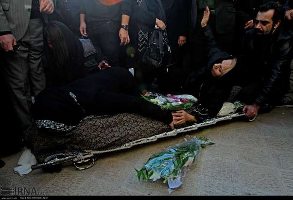 تشییع پیکر پیام صابری