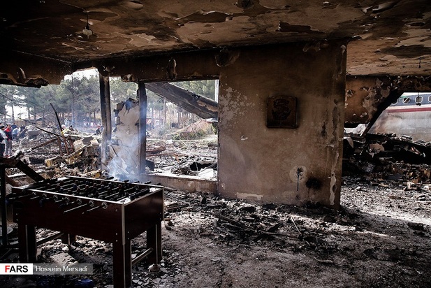 سقوط هواپیما