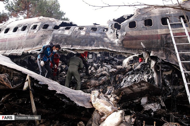 سقوط هواپیما