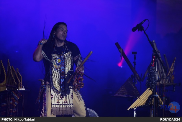 کنسرت لئو روخاس_ تاجداری