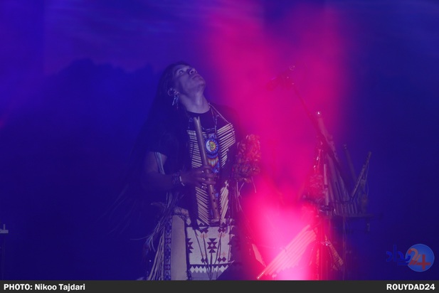 کنسرت لئو روخاس_ تاجداری