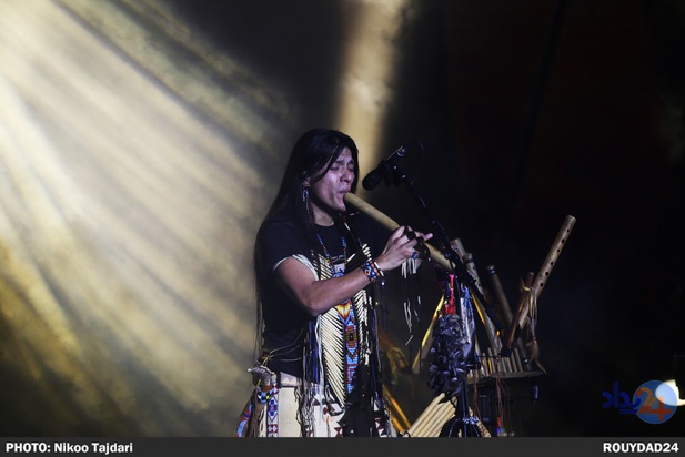 کنسرت لئو روخاس_ تاجداری