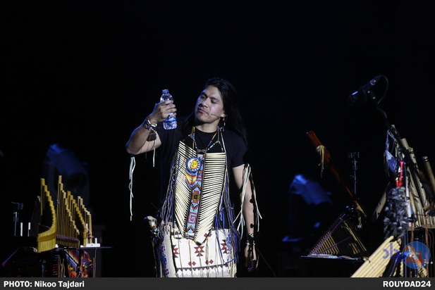 کنسرت لئو روخاس_ تاجداری