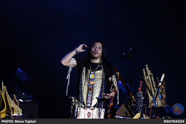 کنسرت لئو روخاس_ تاجداری