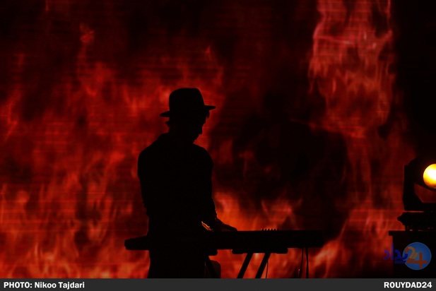 کنسرت لئو روخاس_ تاجداری