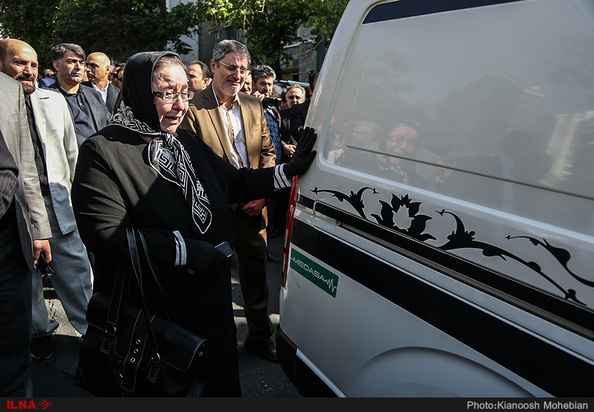 بهمن کشاورز