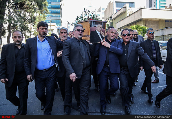 بهمن کشاورز