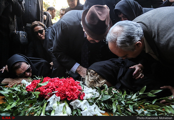 بهمن کشاورز