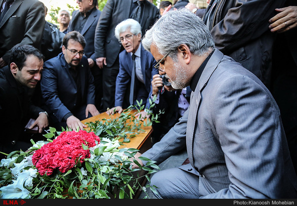 بهمن کشاورز