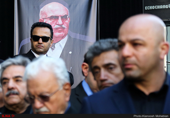 بهمن کشاورز