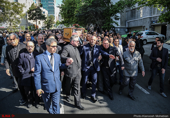 بهمن کشاورز