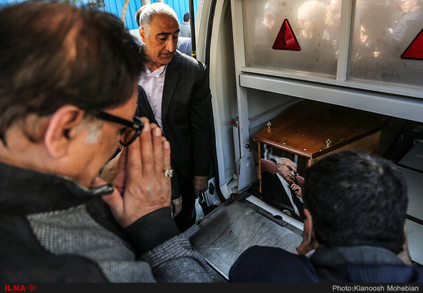 بهمن کشاورز