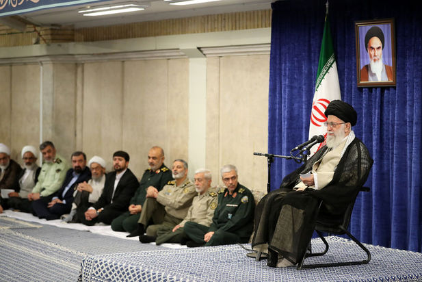 رهبر مسئولان