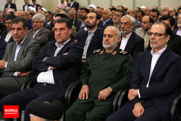 رهبر مسئولان