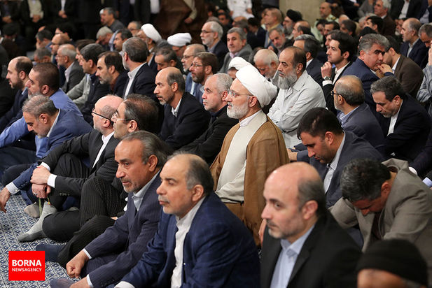 رهبر مسئولان