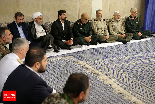 رهبر مسئولان