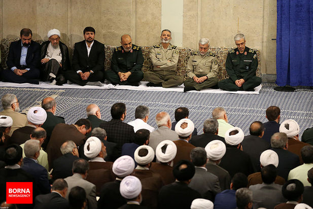 رهبر مسئولان