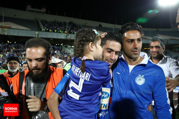 خداحافظی خسرو