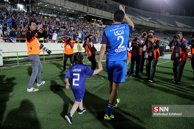 خداحافظی خسرو