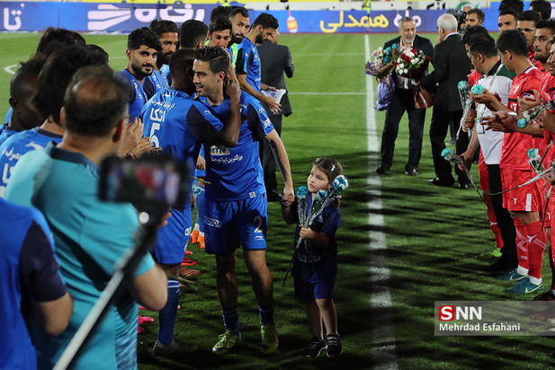 خداحافظی خسرو