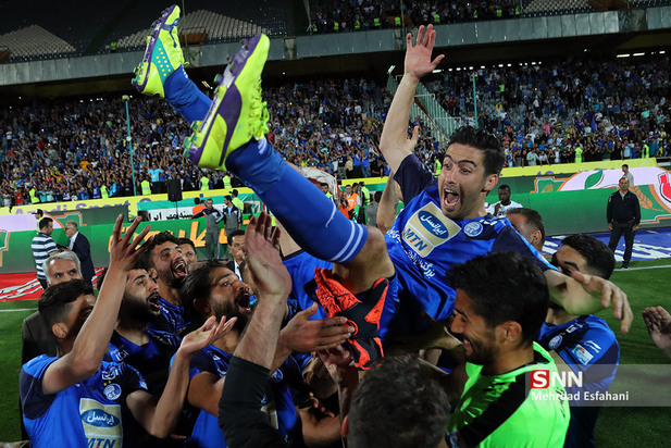 خداحافظی خسرو