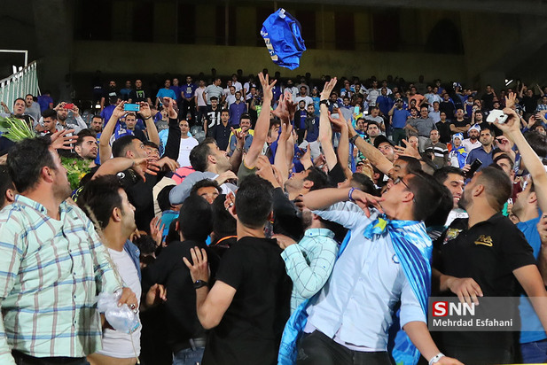 خداحافظی خسرو