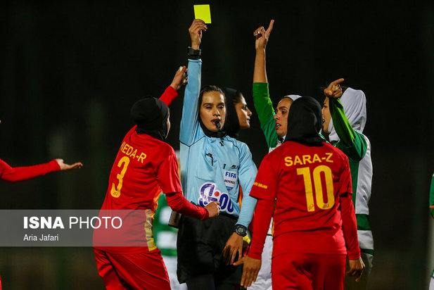 فوتبال بانوان