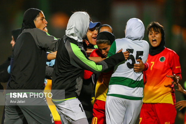 فوتبال بانوان