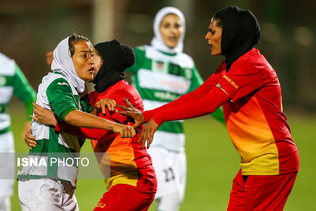 فوتبال بانوان