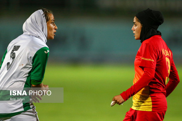 فوتبال بانوان