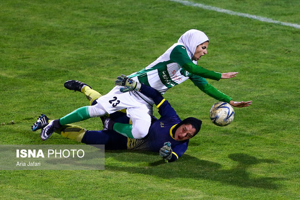 فوتبال بانوان