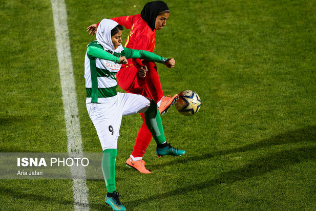 فوتبال بانوان