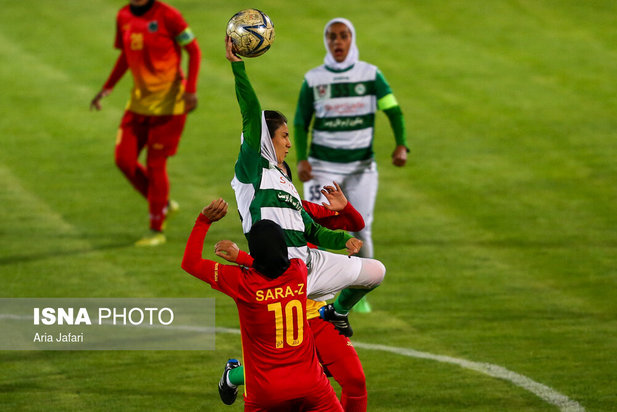 فوتبال بانوان