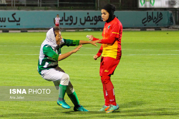 فوتبال بانوان