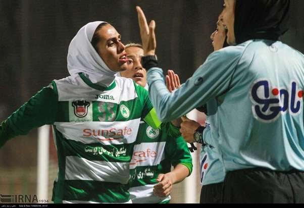 فوتبال بانوان