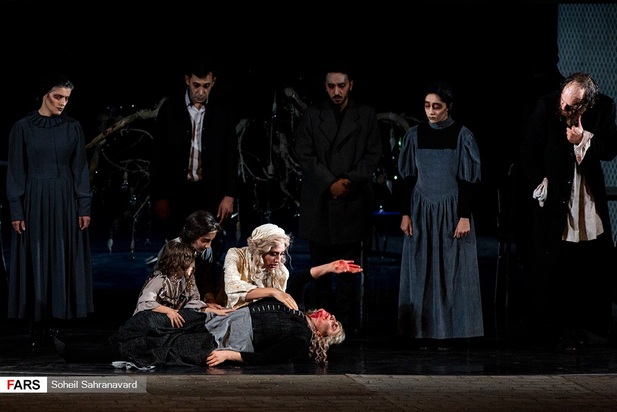 جنایت و مکافات