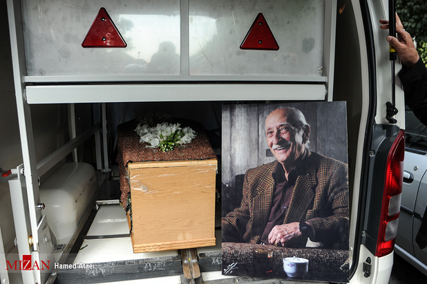 تشییع داریوش