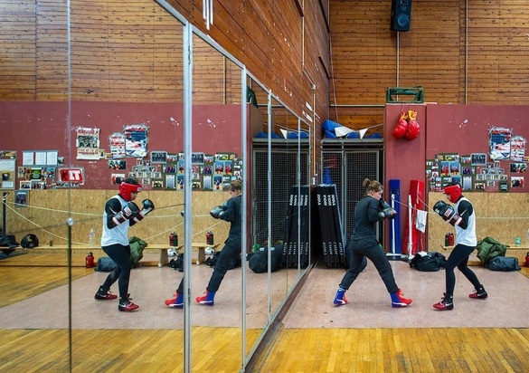 بوکسور محجبه