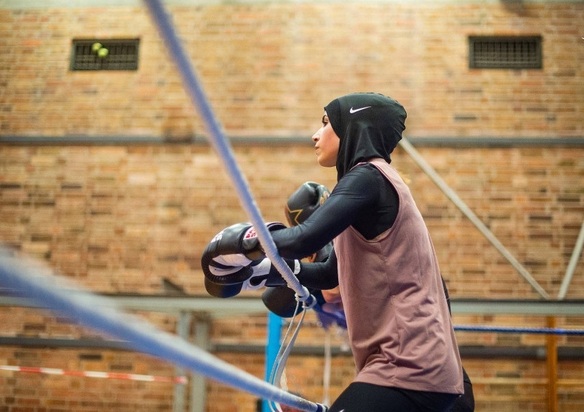 بوکسور محجبه