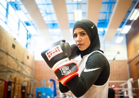 بوکسور محجبه