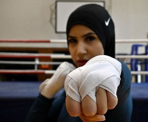 بوکسور محجبه