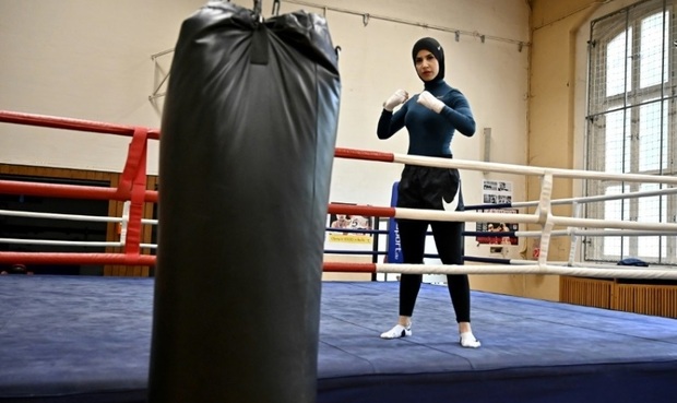 بوکسور محجبه