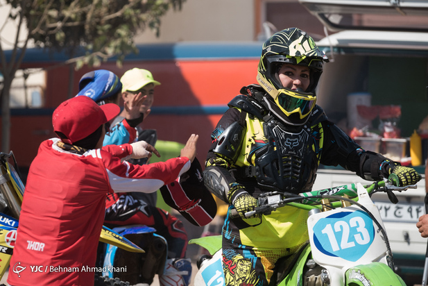 مسابقات موتورکراس بانوان